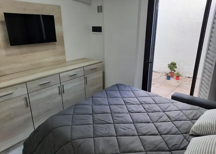 Departamento Centrico-46 N 326 Entre1Y2